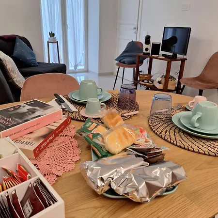 Domus Ai Mannesi Apartment Naples