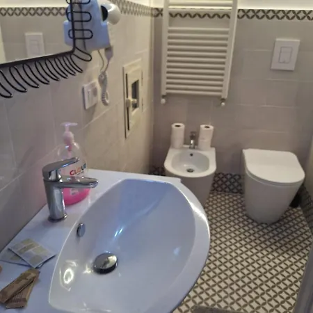 Apartment Domus Ai Mannesi Naples